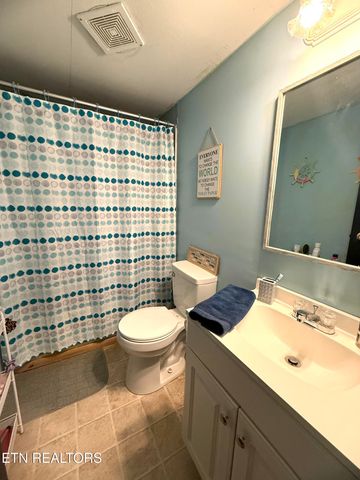 247 Dartmoor Drive, Crossville, TN 38558