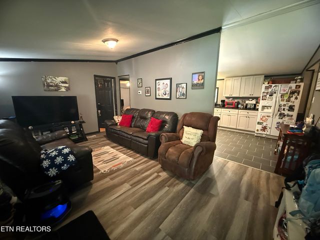 247 Dartmoor Drive, Crossville, TN 38558