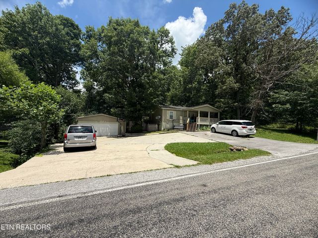 247 Dartmoor Drive, Crossville, TN 38558