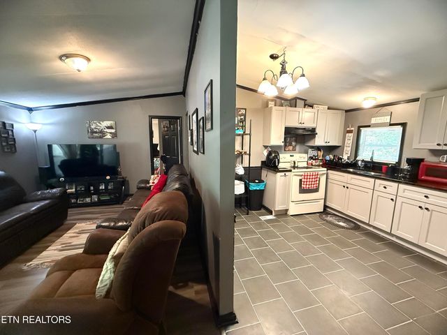 247 Dartmoor Drive, Crossville, TN 38558