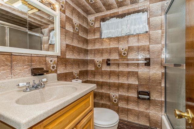 77 Lucille Avenue, Elmont, NY 11003