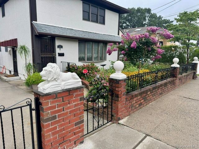 77 Lucille Avenue, Elmont, NY 11003