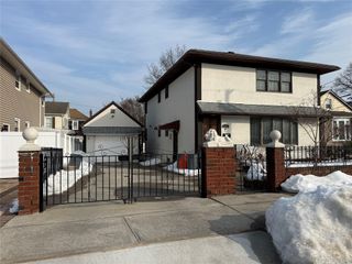 77 Lucille Avenue, Elmont, NY 11003