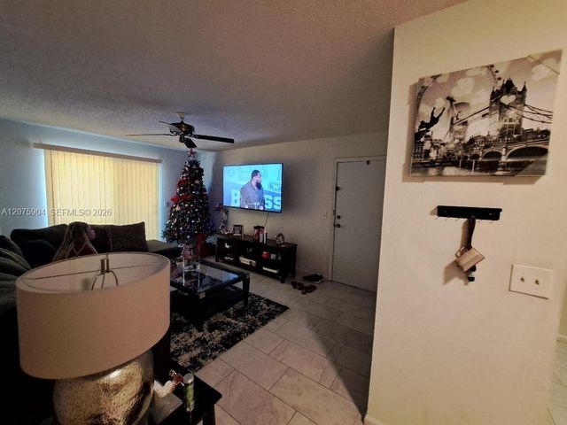 1500 N Congress Avenue C18, West Palm Beach, FL 33401