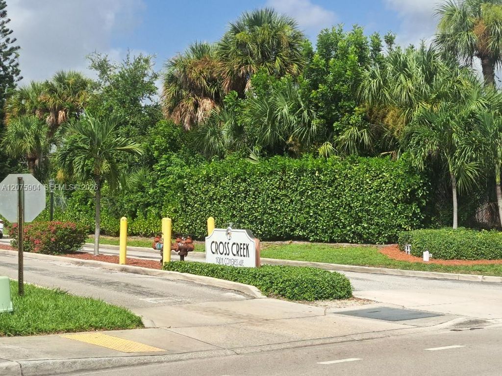 1500 N Congress Avenue C18, West Palm Beach, FL 33401