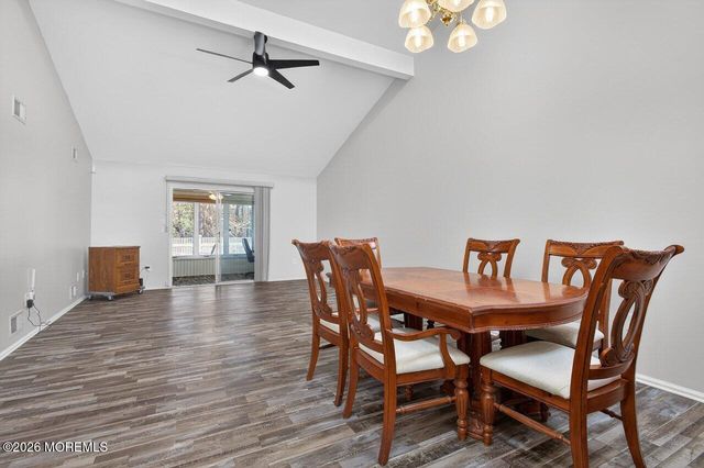 103 Maplecrest Drive E, Lakewood, NJ 08701