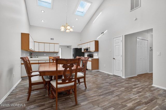 103 Maplecrest Drive E, Lakewood, NJ 08701