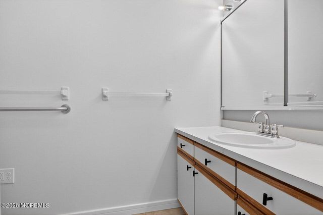 103 Maplecrest Drive E, Lakewood, NJ 08701