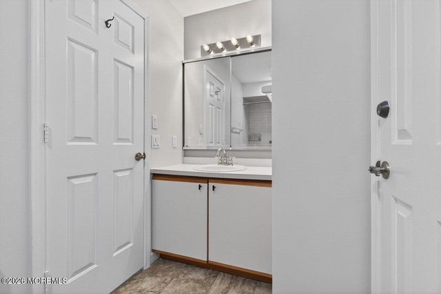 103 Maplecrest Drive E, Lakewood, NJ 08701