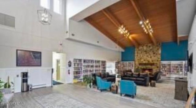 103 Maplecrest Drive E, Lakewood, NJ 08701