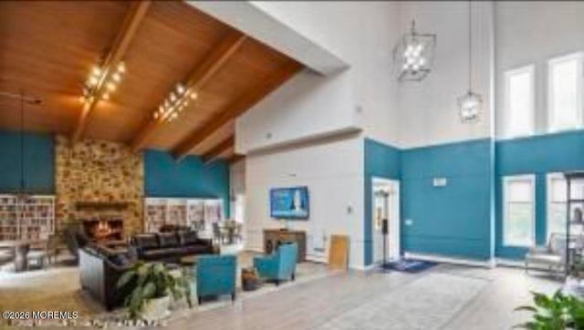 103 Maplecrest Drive E, Lakewood, NJ 08701