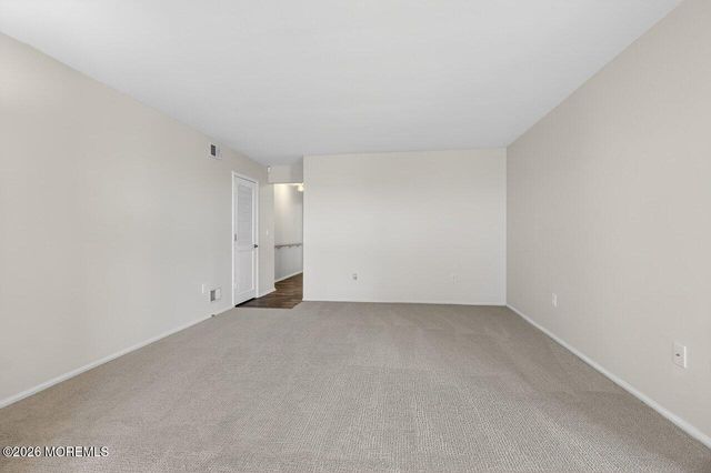 103 Maplecrest Drive E, Lakewood, NJ 08701