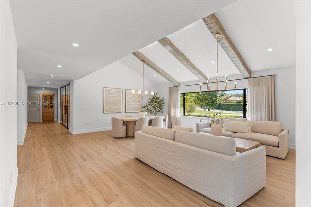 16889 SW 73rd Ct, Palmetto Bay, FL 33157