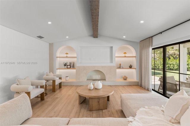 16889 SW 73rd Ct, Palmetto Bay, FL 33157