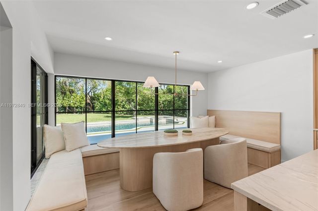 16889 SW 73rd Ct, Palmetto Bay, FL 33157