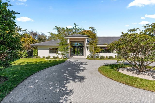 16889 SW 73rd Ct, Palmetto Bay, FL 33157