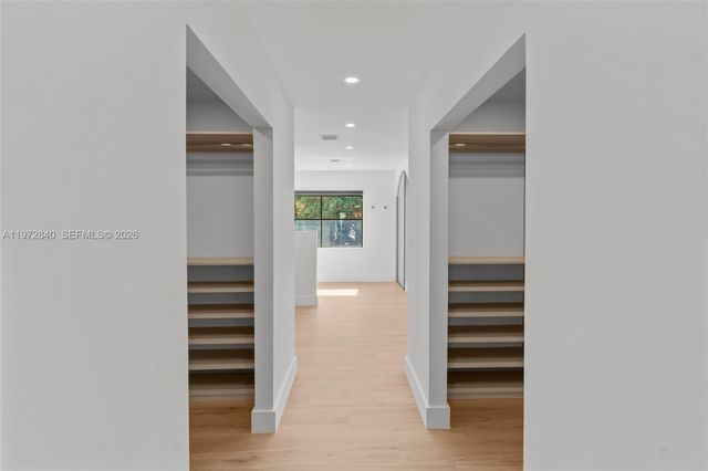 16889 SW 73rd Ct, Palmetto Bay, FL 33157