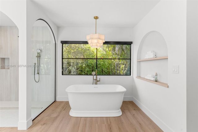 16889 SW 73rd Ct, Palmetto Bay, FL 33157