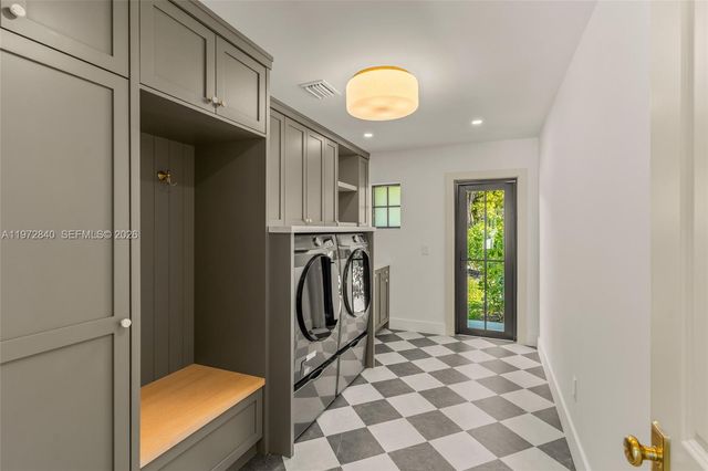 16889 SW 73rd Ct, Palmetto Bay, FL 33157