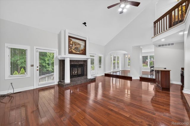 38808 Lancaster Drive, Farmington, MI 48331