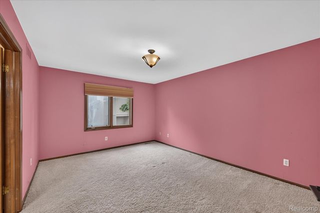 38808 Lancaster Drive, Farmington, MI 48331