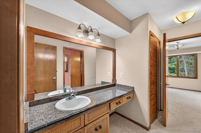 38808 Lancaster Drive, Farmington, MI 48331