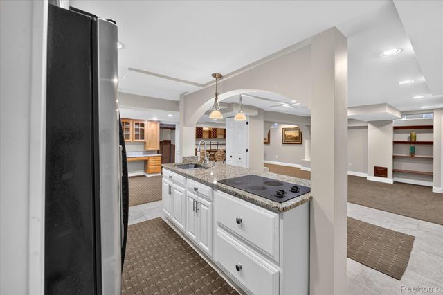 38808 Lancaster Drive, Farmington, MI 48331