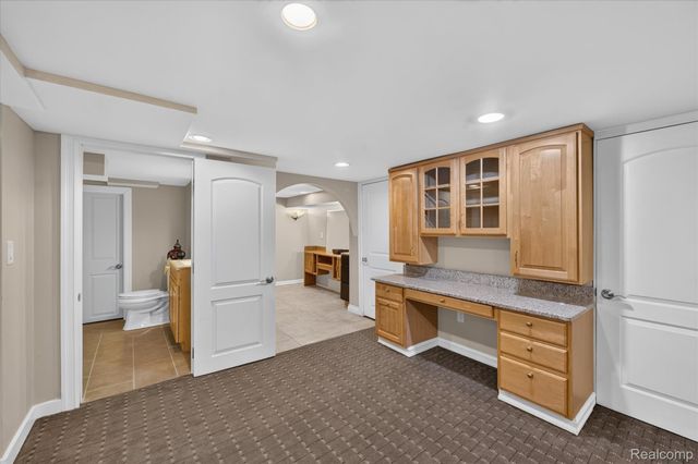 38808 Lancaster Drive, Farmington, MI 48331
