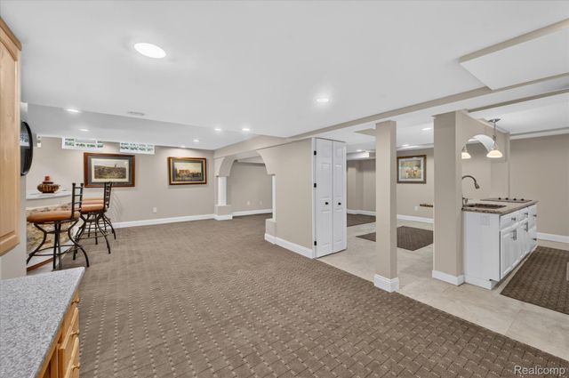 38808 Lancaster Drive, Farmington, MI 48331