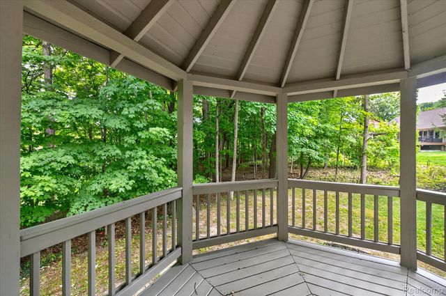 38808 Lancaster Drive, Farmington, MI 48331