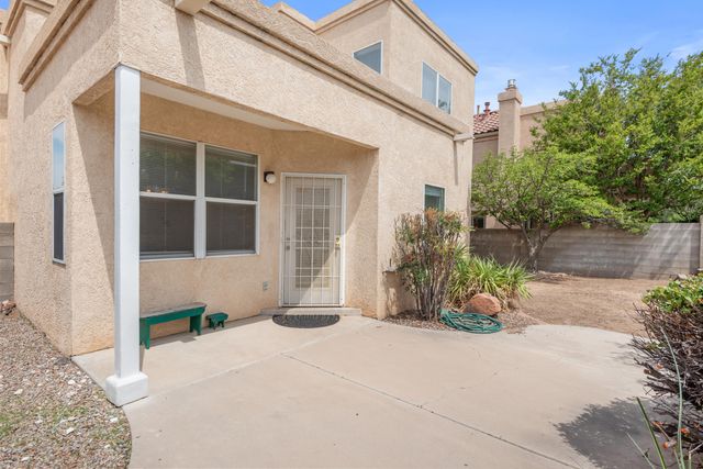 7604 La Mariposa Place NE, Albuquerque, NM 87109