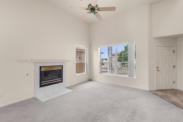 7604 La Mariposa Place NE, Albuquerque, NM 87109