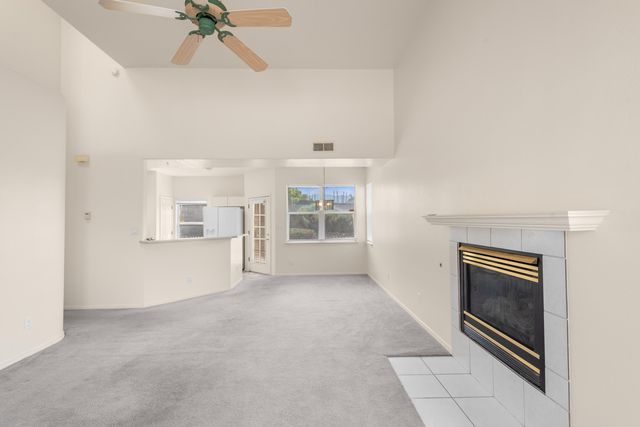 7604 La Mariposa Place NE, Albuquerque, NM 87109