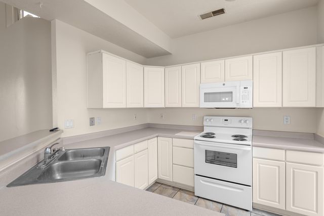 7604 La Mariposa Place NE, Albuquerque, NM 87109