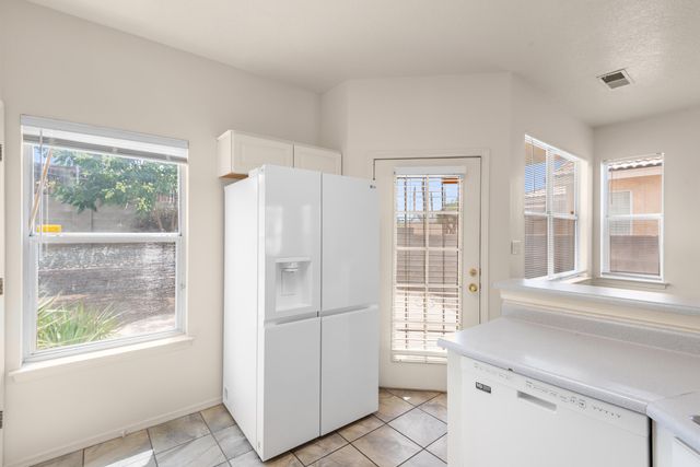 7604 La Mariposa Place NE, Albuquerque, NM 87109