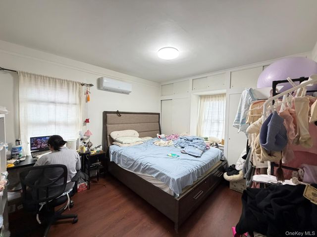 48-27 213th Street, Bayside, NY 11364