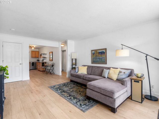 8521 N EDISON St A7, Portland, OR 97203
