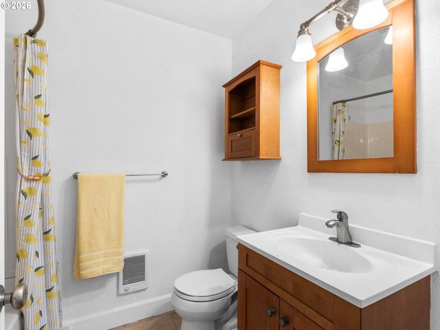 8521 N EDISON St A7, Portland, OR 97203