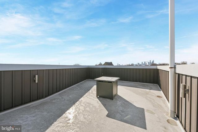 2521 E DAUPHIN ST, Philadelphia, PA 19125