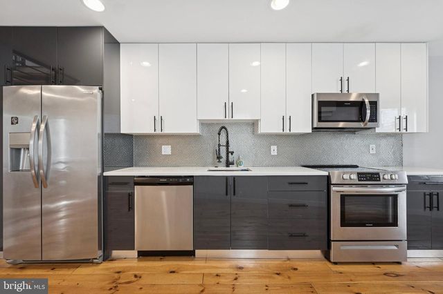 2521 E DAUPHIN ST, Philadelphia, PA 19125