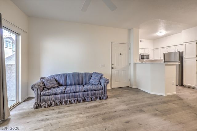 5415 West Harmon Avenue 1038, Las Vegas, NV 89103
