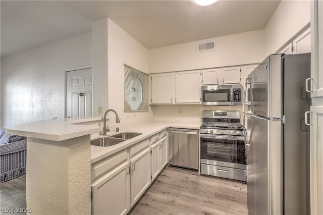 5415 West Harmon Avenue 1038, Las Vegas, NV 89103