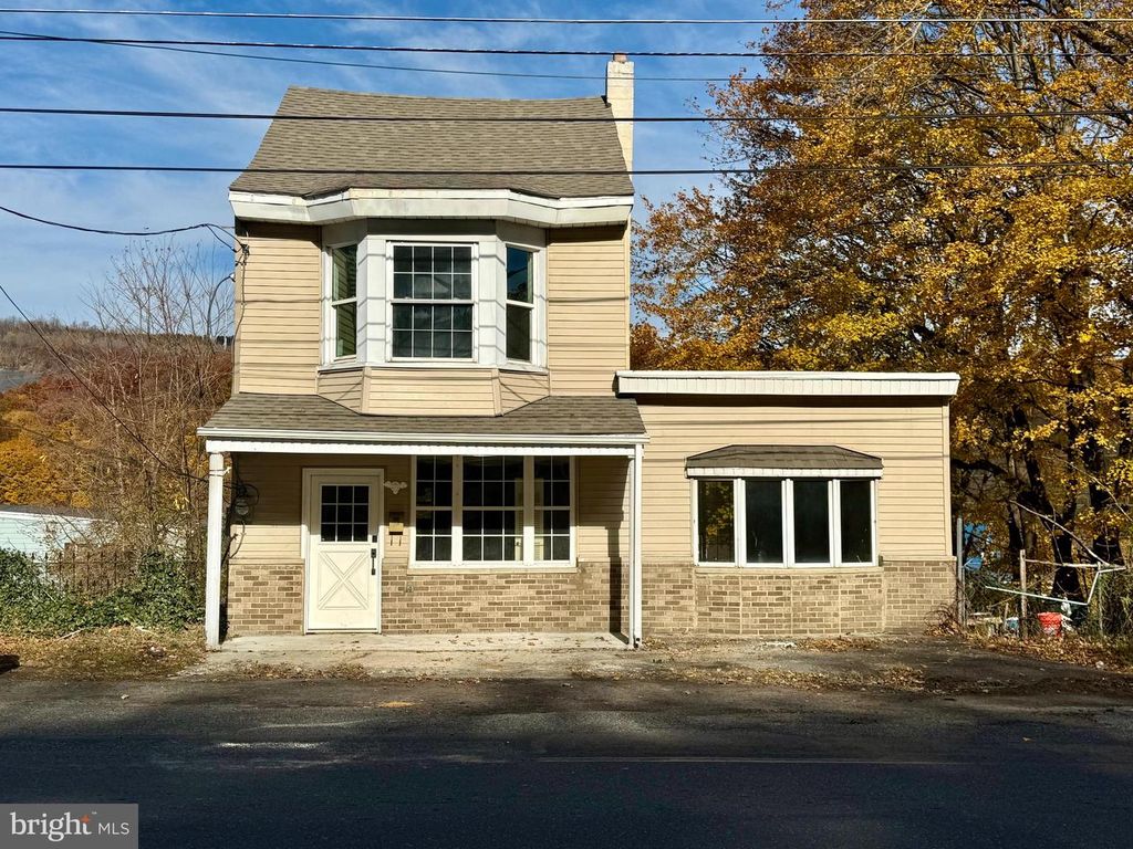 308 E MAIN ST, Girardville, PA 17935