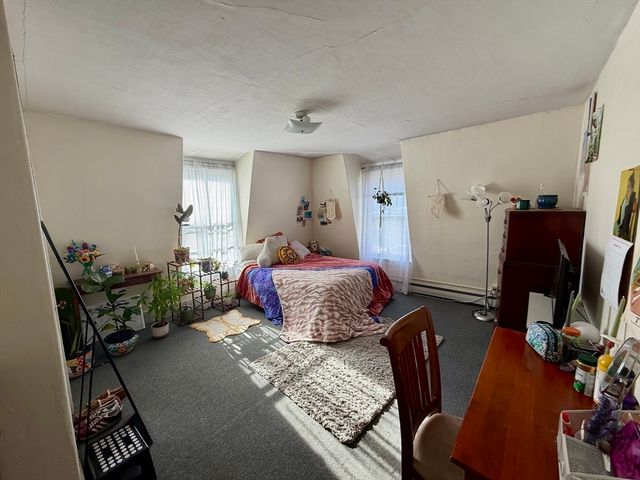 65 N Prospect St, Amherst, MA 01002