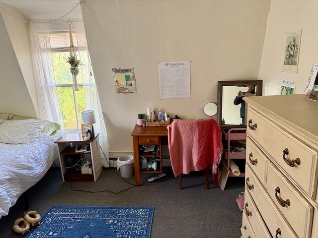 65 N Prospect St, Amherst, MA 01002