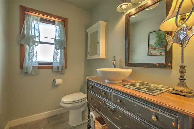 825 E 23RD AVENUE, New Smyrna Beach, FL 32169