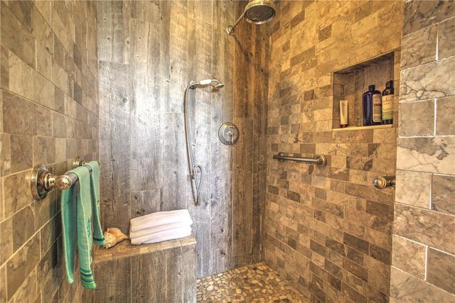 825 E 23RD AVENUE, New Smyrna Beach, FL 32169