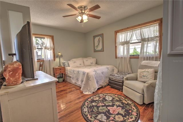 825 E 23RD AVENUE, New Smyrna Beach, FL 32169
