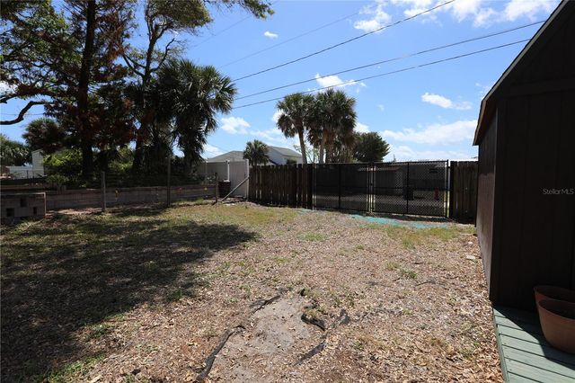 825 E 23RD AVENUE, New Smyrna Beach, FL 32169