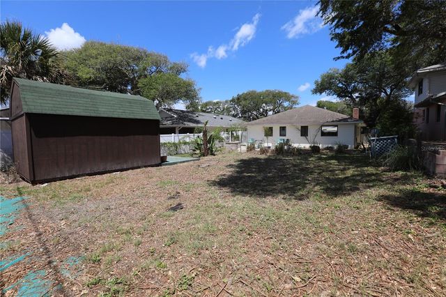 825 E 23RD AVENUE, New Smyrna Beach, FL 32169